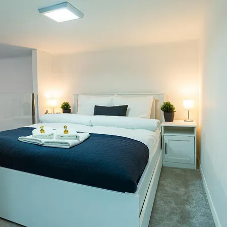 Bella Mia - Entire Apartment Near Liszt Ferenc Ter Budapest Exterior photo